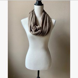 ROOTS Circle Scarf